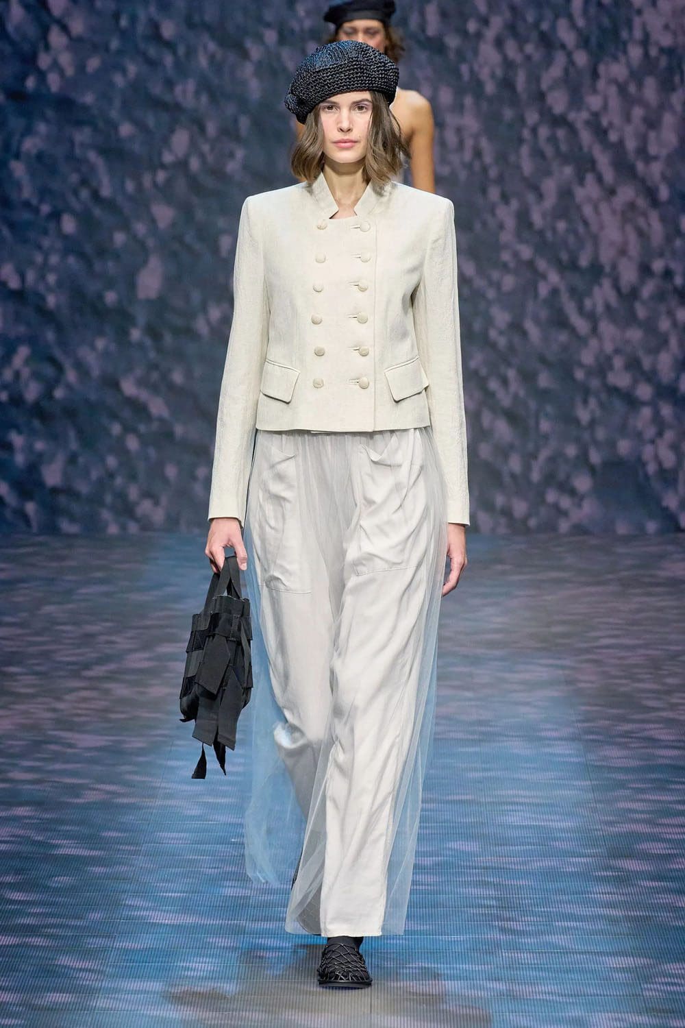 Emporio Armani 2023春夏 Runway 杂志