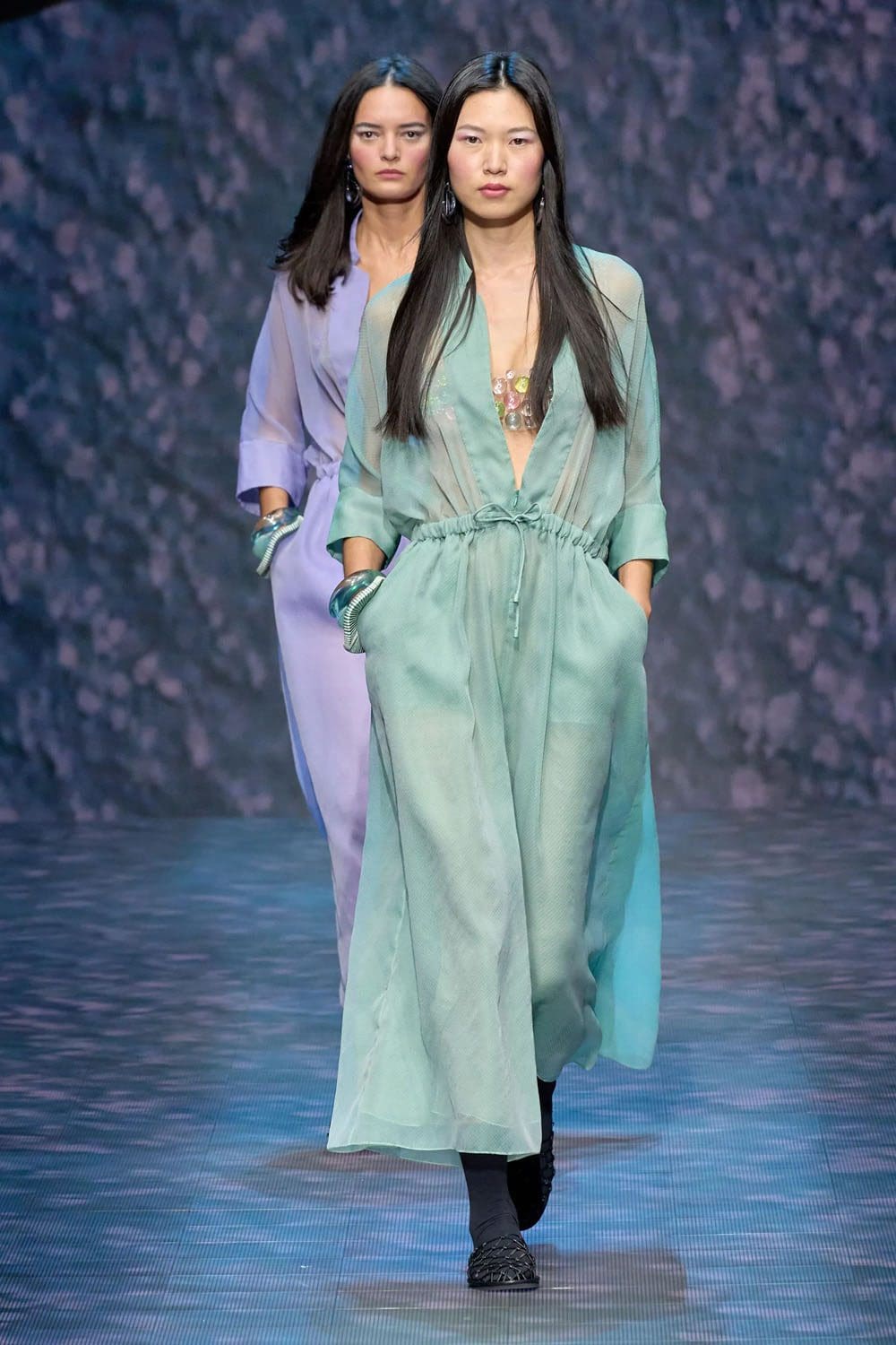 Emporio Armani 2023春夏 Runway 杂志