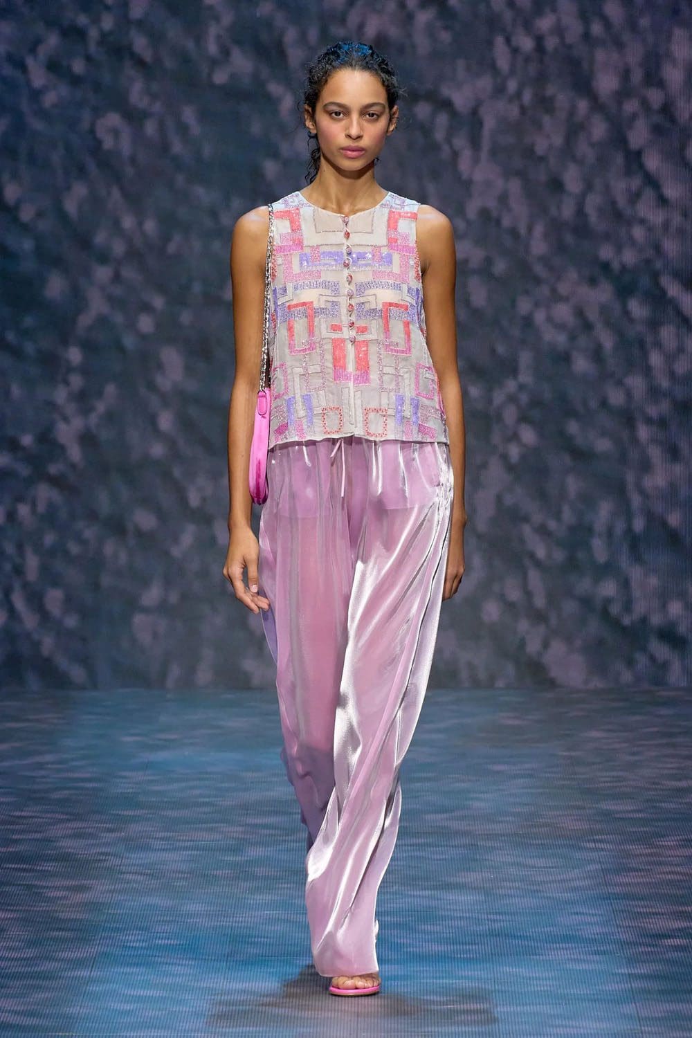 Emporio Armani 2023春夏 Runway 杂志
