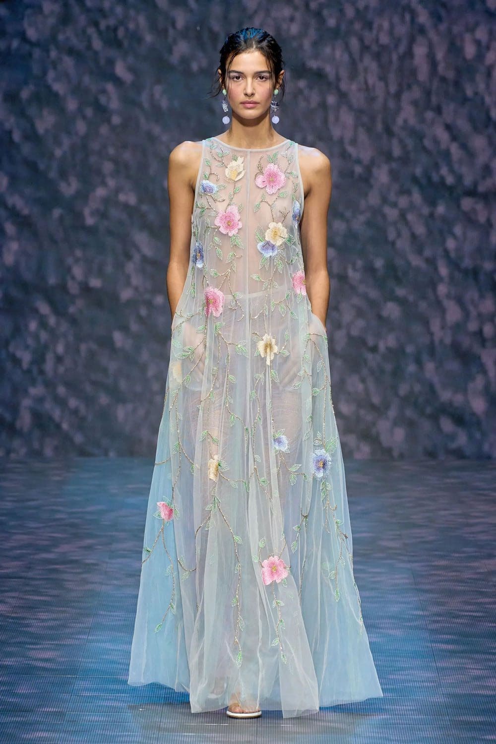 Emporio Armani 2023春夏 Runway 杂志