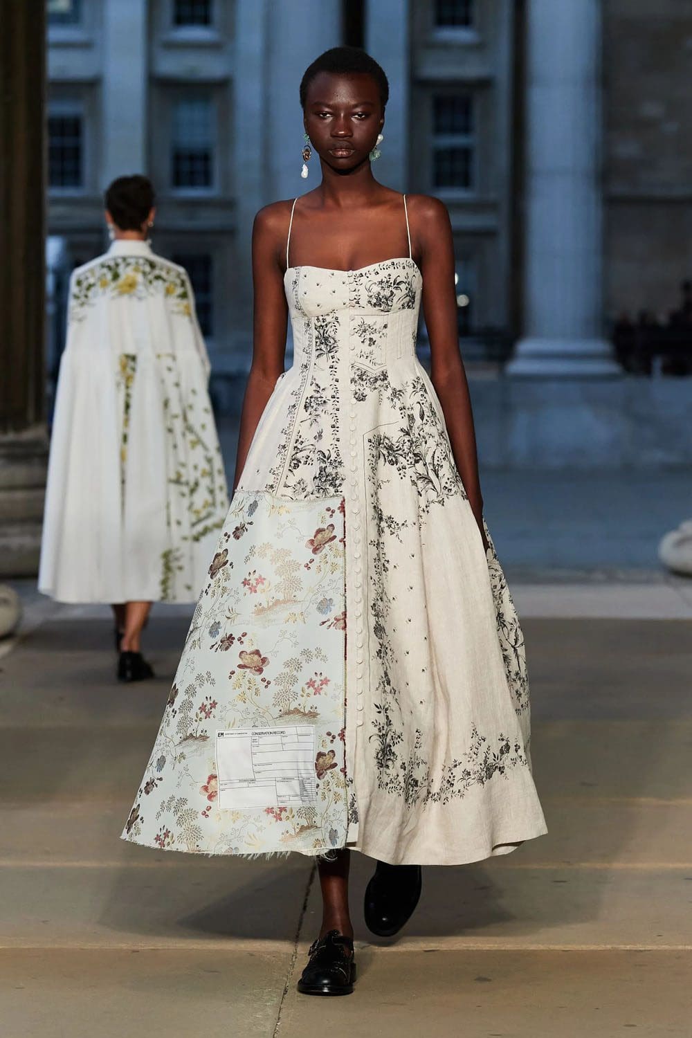 Erdem Primavera Verano 2023 Londres Runway Revista