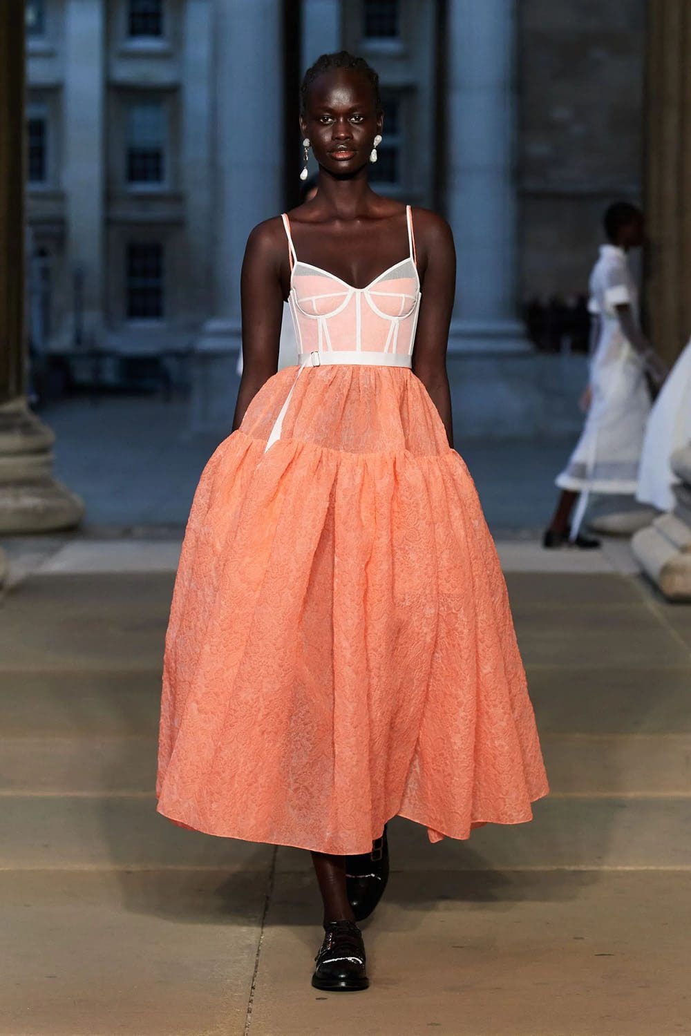 Erdem Primavera Verano 2023 Londres Runway Revista