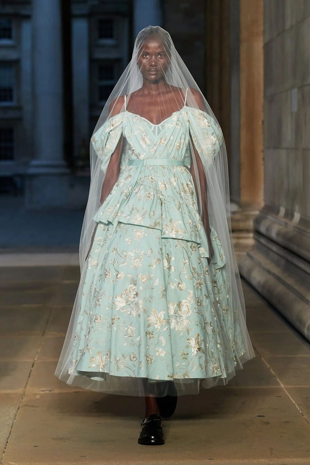 Erdem Primavera Verano 2023 Londres Runway Revista