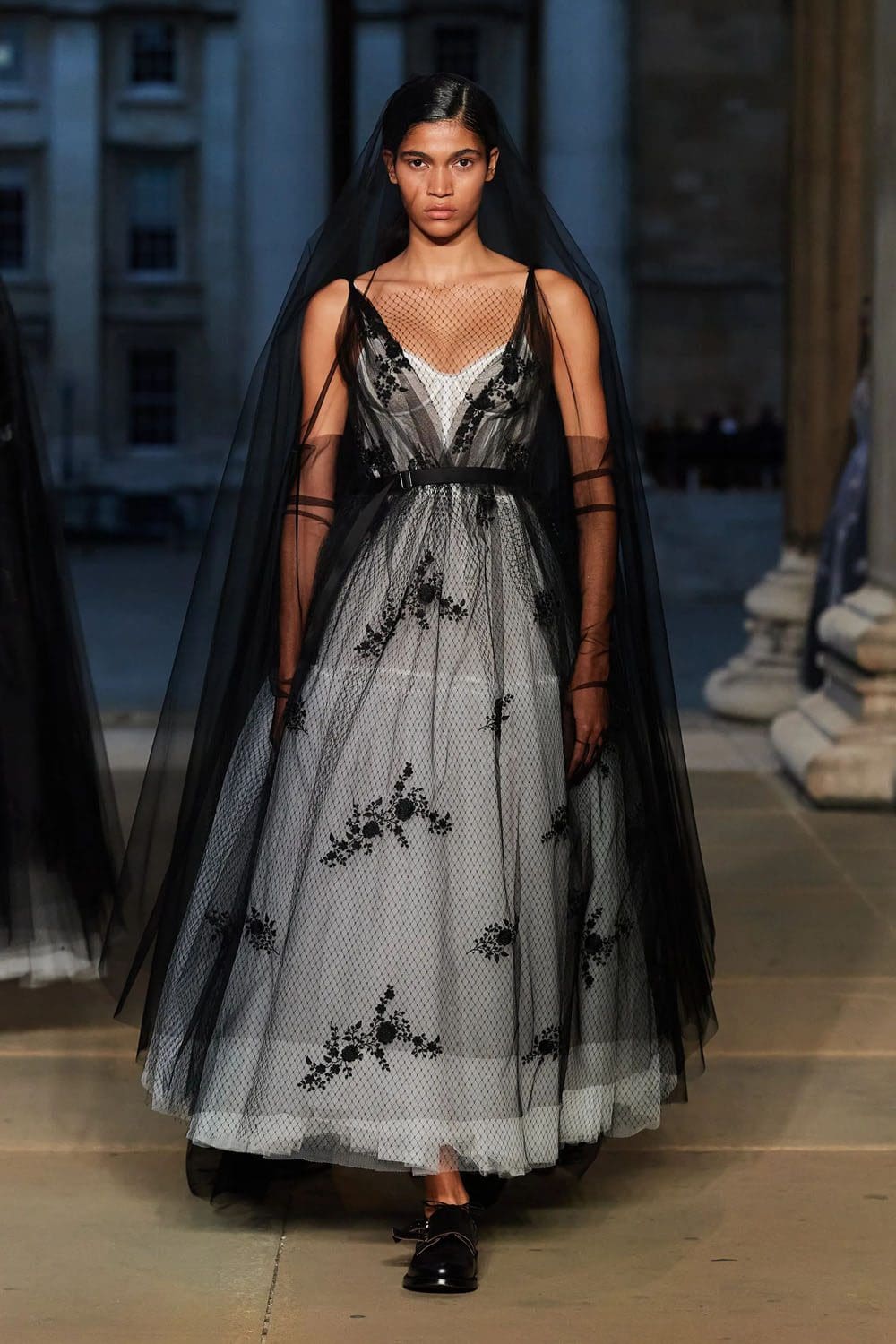 Erdem Primavera Verano 2023 Londres Runway Revista