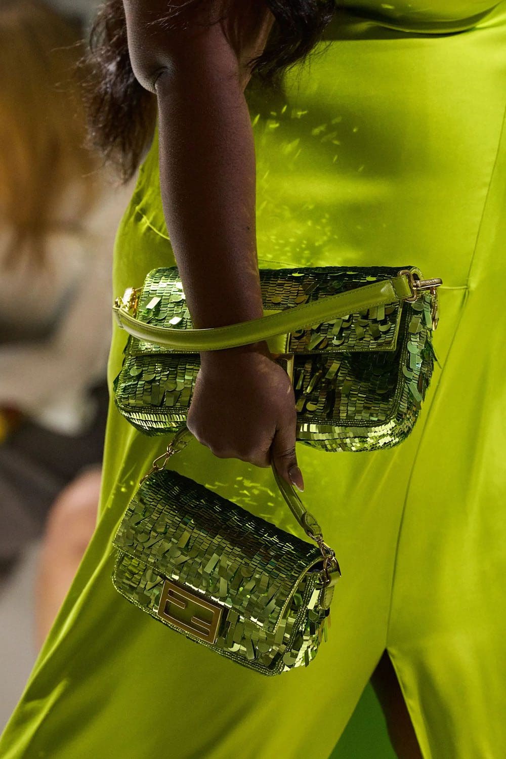 Fendi Printemps 2023 - 25 ans Fendi Baguette New York Détails Runway Magazine