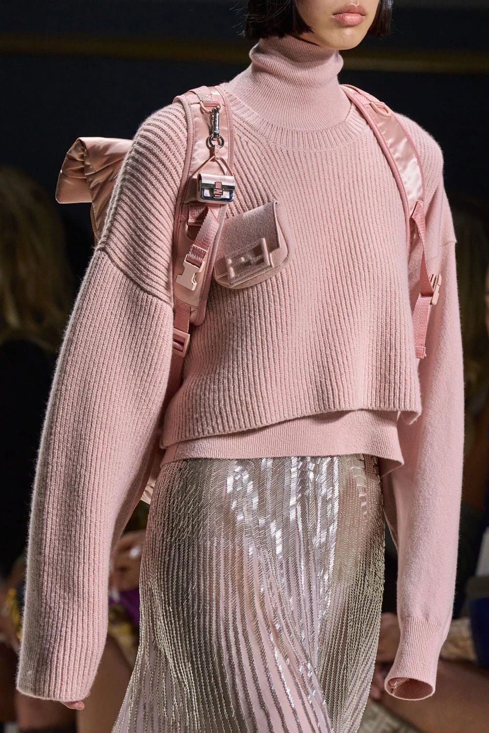 Fendi Printemps 2023 - 25 ans Fendi Baguette New York Détails Runway Magazine