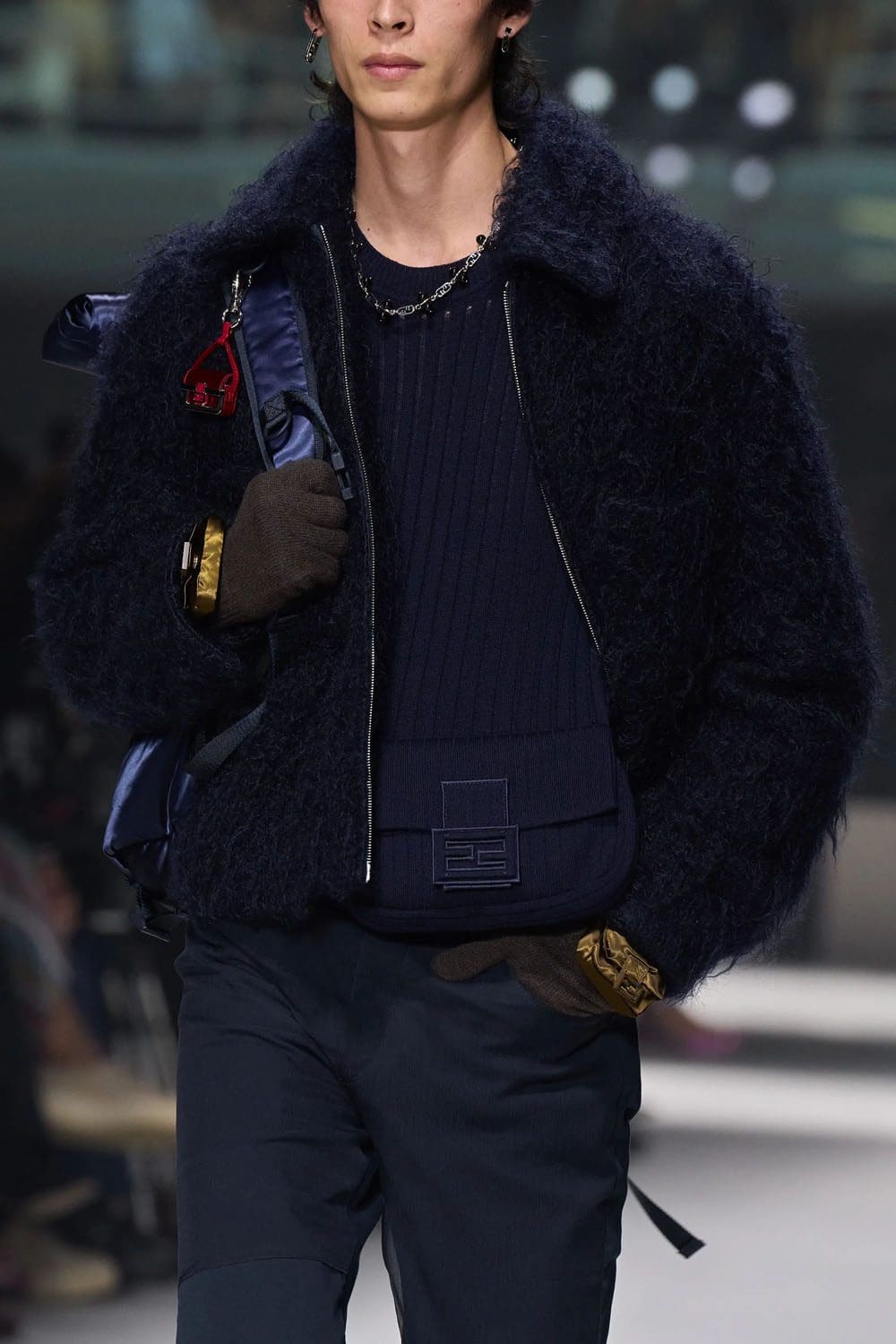 Fendi Printemps 2023 - 25 ans Fendi Baguette New York Détails Runway Magazine
