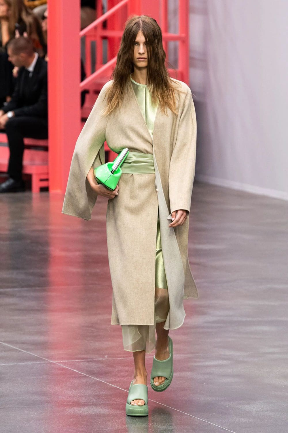 Fendi Frühling Sommer 2023 Mailand Runway Magazin