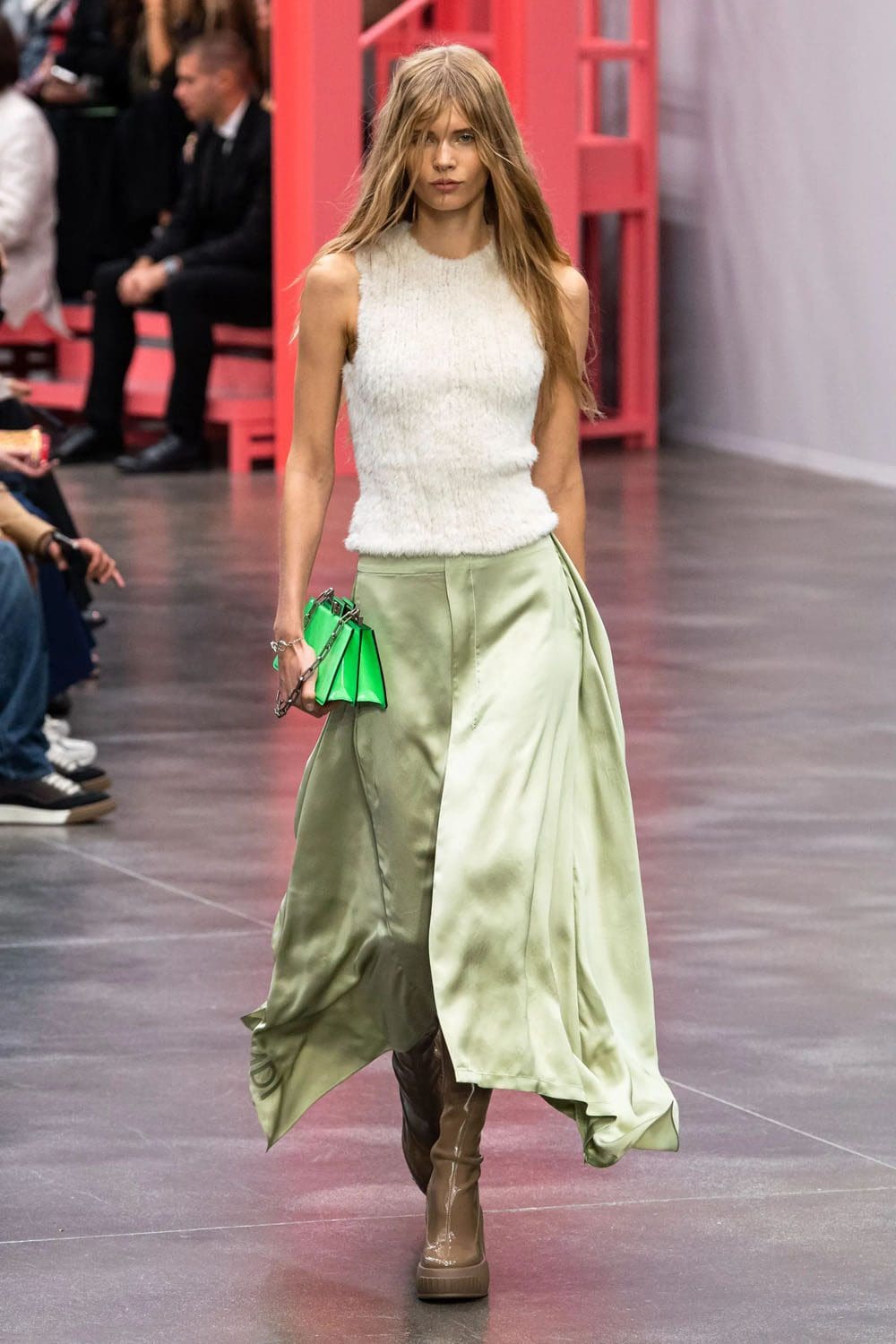 Fendi Frühling Sommer 2023 Mailand Runway Magazin
