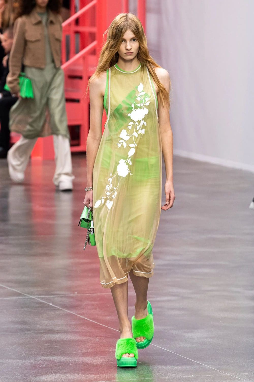 Fendi Frühling Sommer 2023 Mailand Runway Magazin