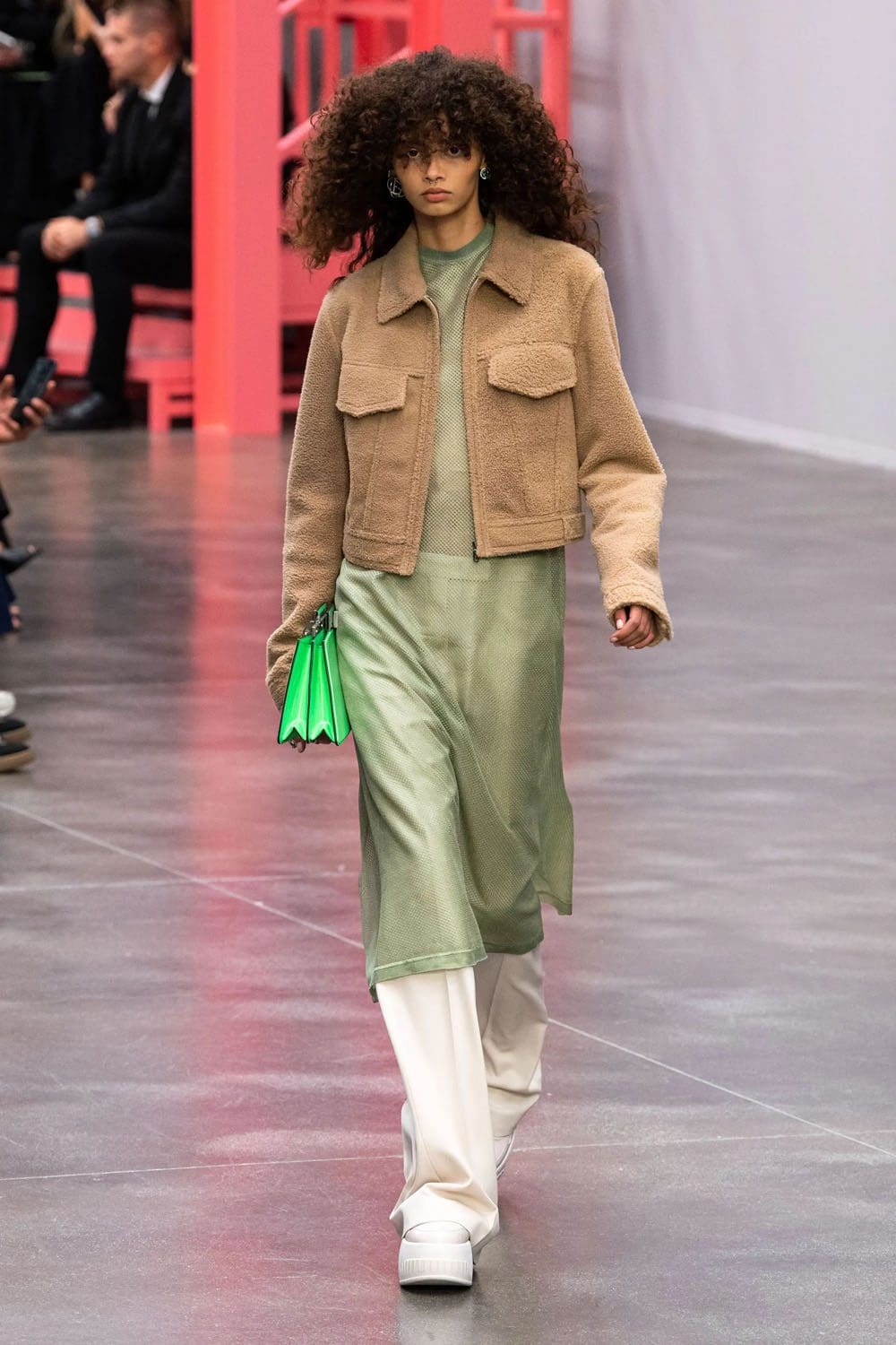 Fendi Frühling Sommer 2023 Mailand Runway Magazin