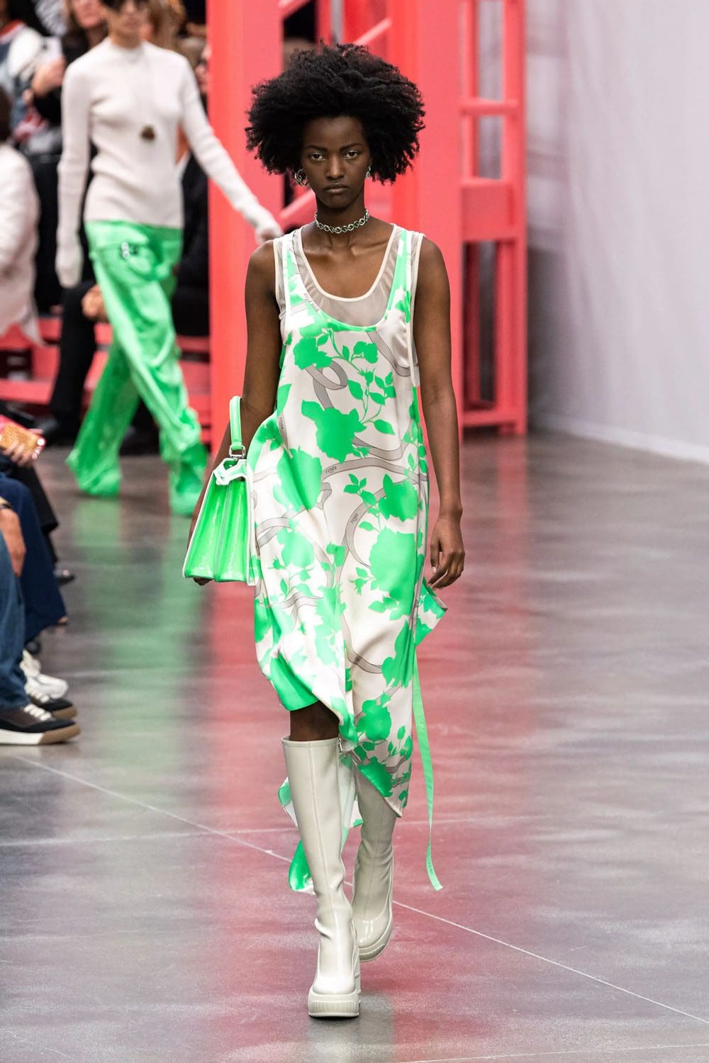 Fendi Frühling Sommer 2023 Mailand Runway Magazin