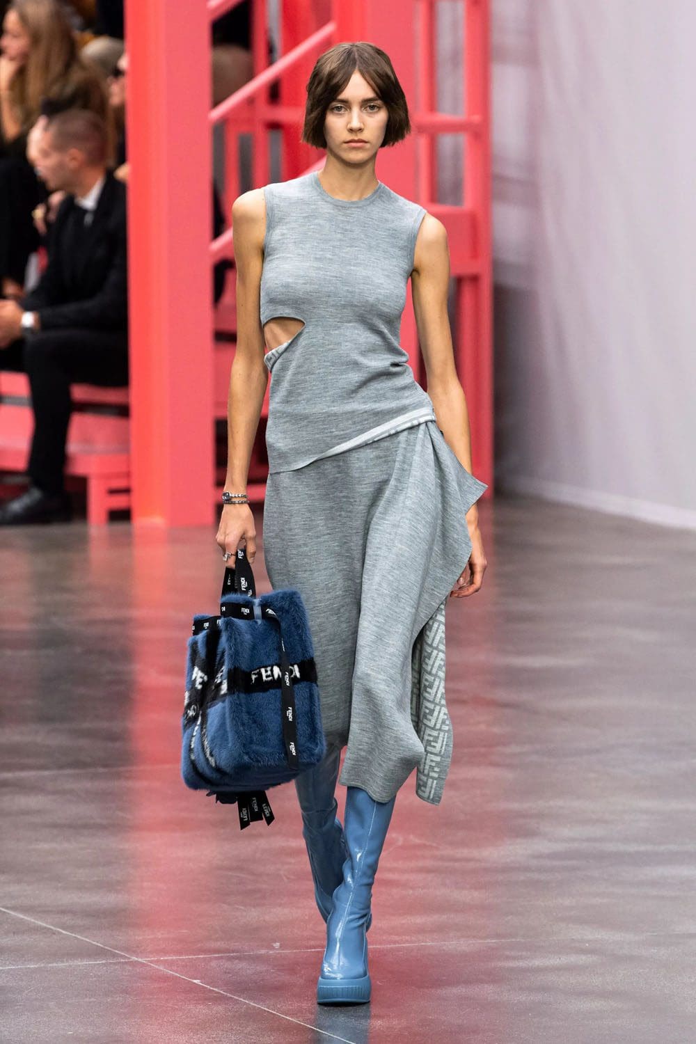 Fendi Frühling Sommer 2023 Mailand Runway Magazin