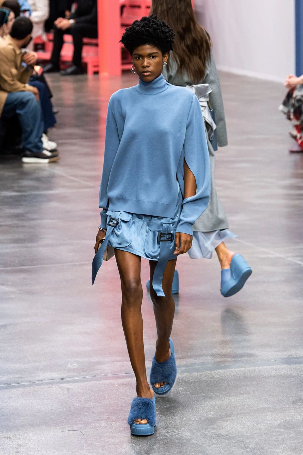 Fendi Frühling Sommer 2023 Mailand Runway Magazin
