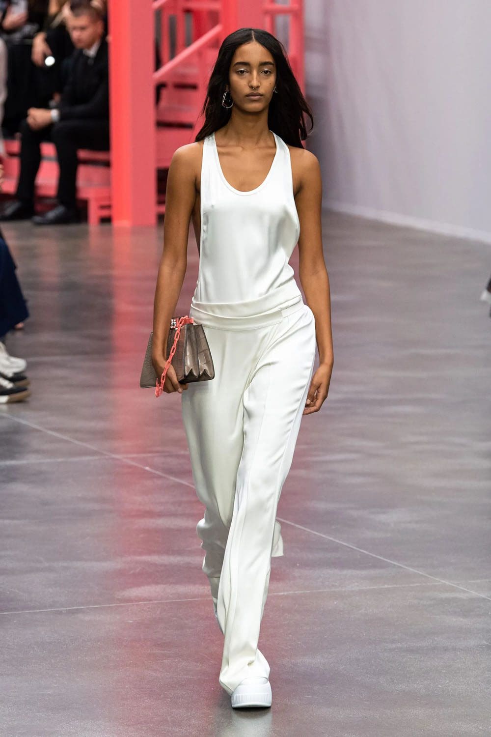 Fendi Frühling Sommer 2023 Mailand Runway Magazin
