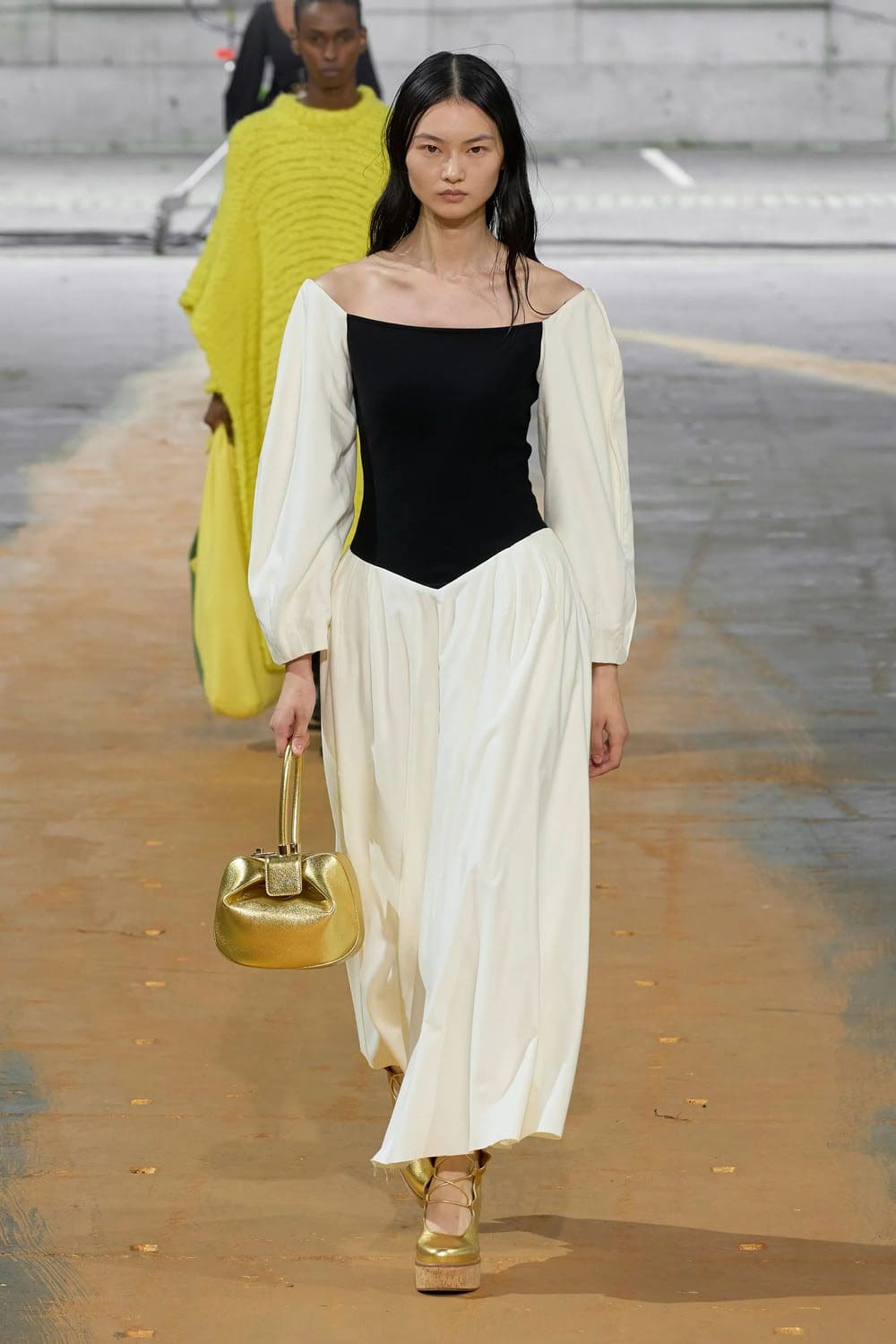 Gabriela Hearst Spring Summer 2023 New York Runway Magazine