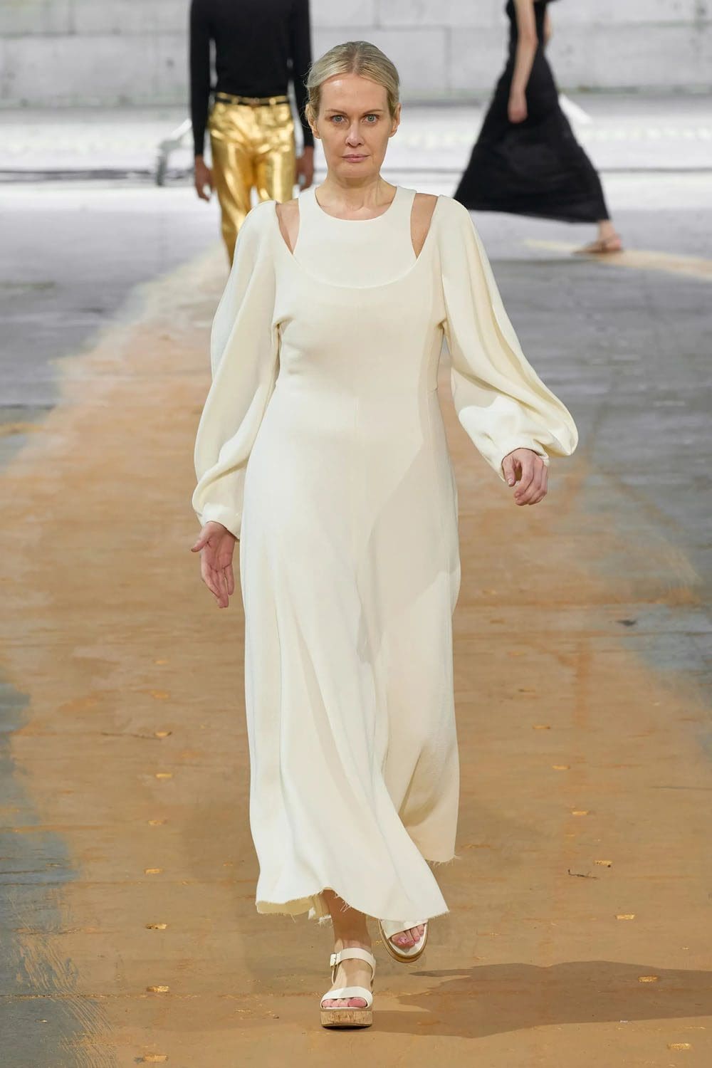 Gabriela Hearst Spring Summer 2023 New York Runway Magazine