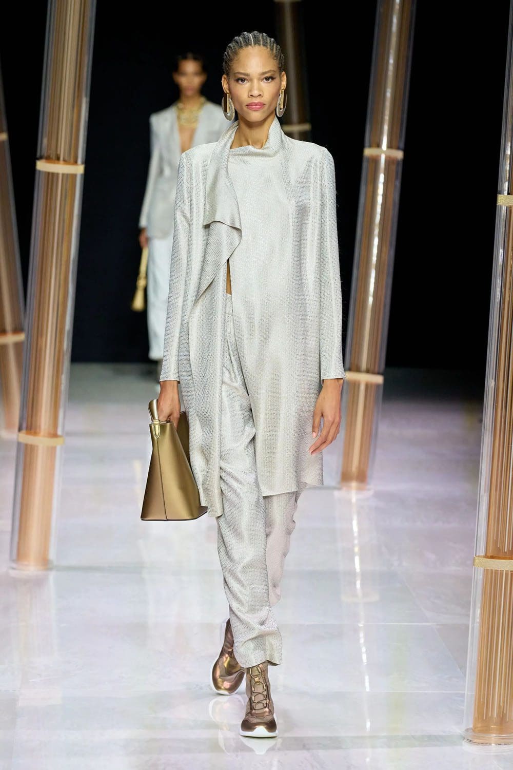 乔治·阿玛尼(Giorgio Armani)2023年春夏 Runway 杂志