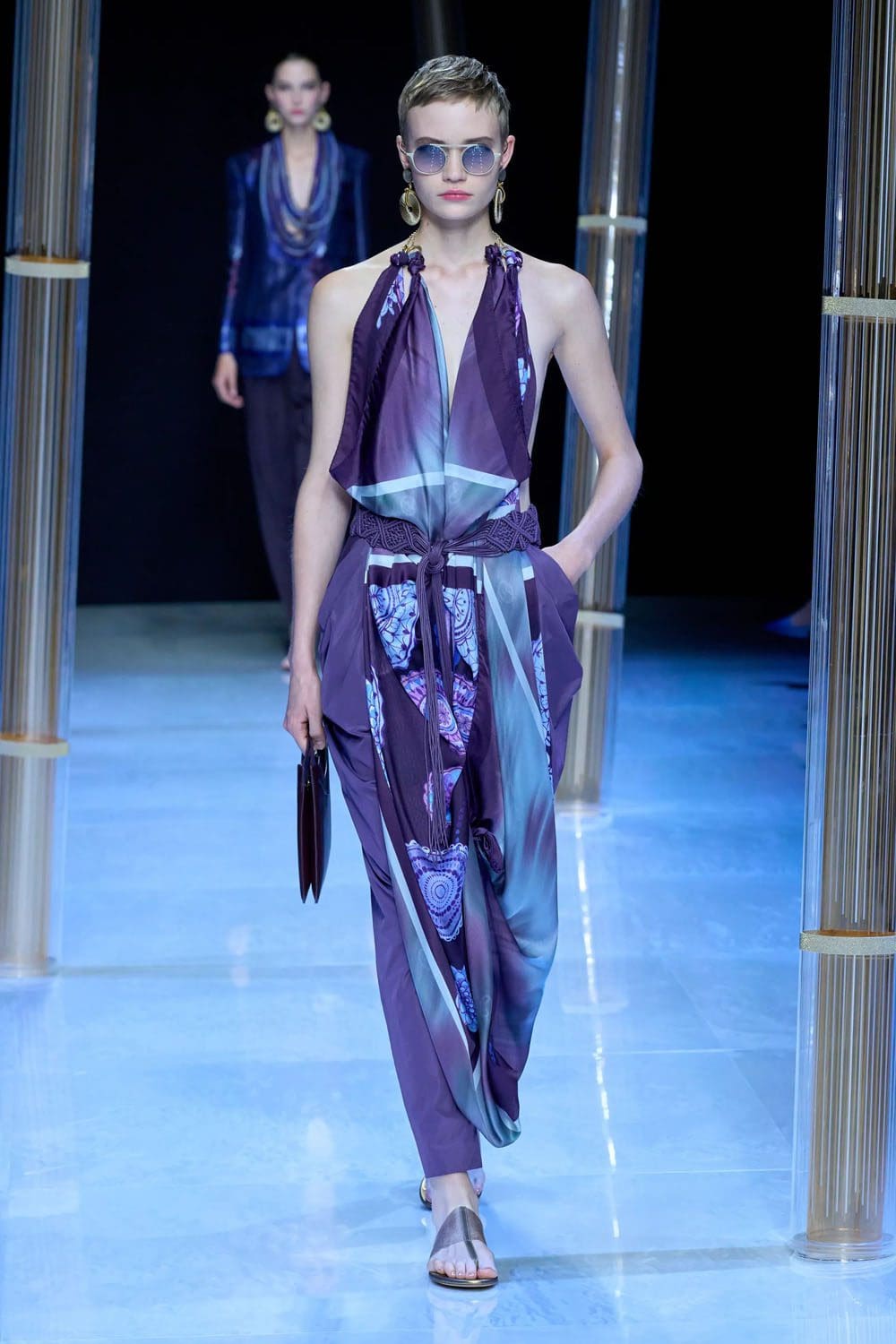 乔治·阿玛尼(Giorgio Armani)2023年春夏 Runway 杂志