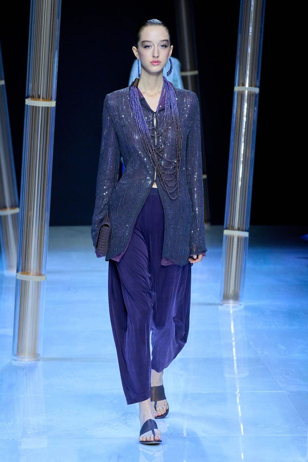 乔治·阿玛尼(Giorgio Armani)2023年春夏 Runway 杂志