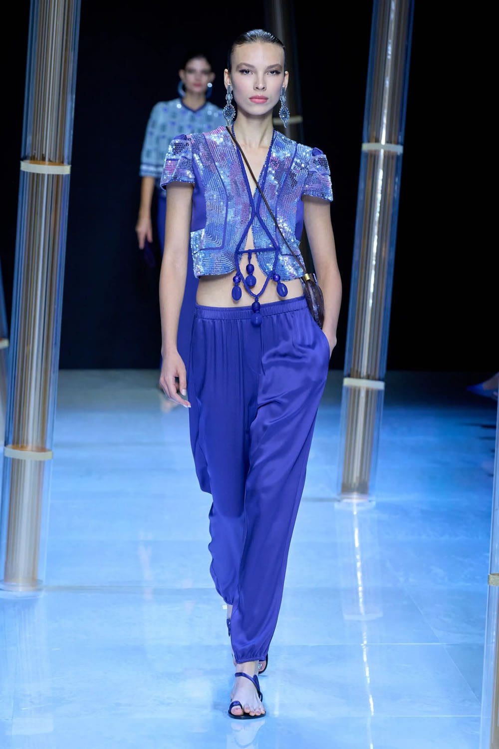 乔治·阿玛尼(Giorgio Armani)2023年春夏 Runway 杂志