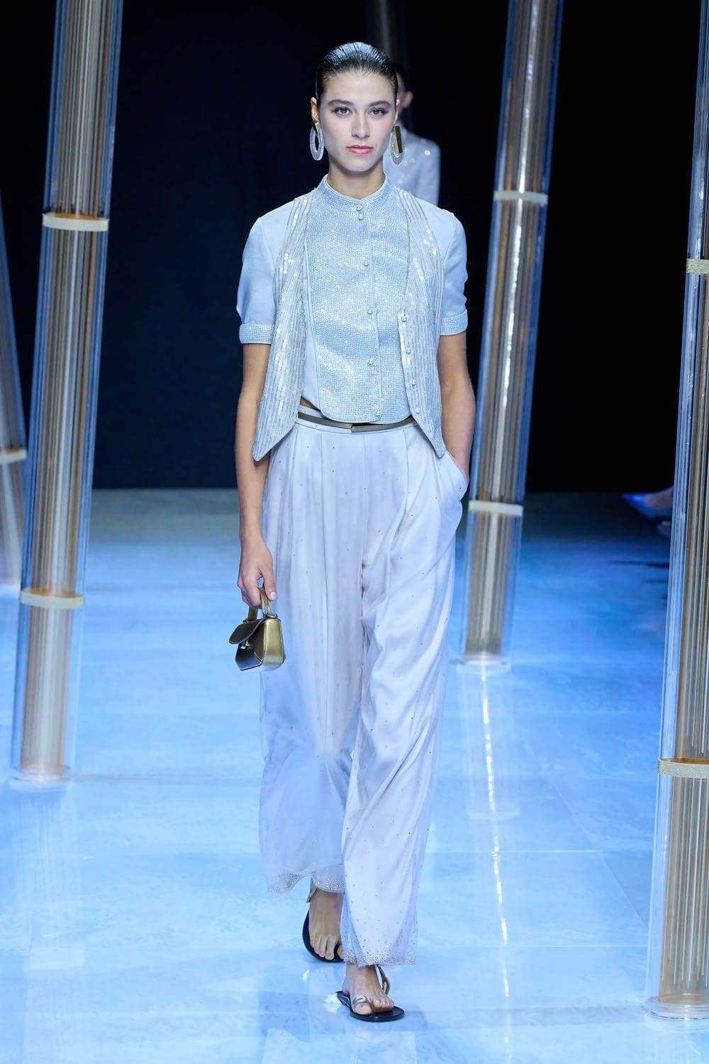 乔治·阿玛尼(Giorgio Armani)2023年春夏 Runway 杂志