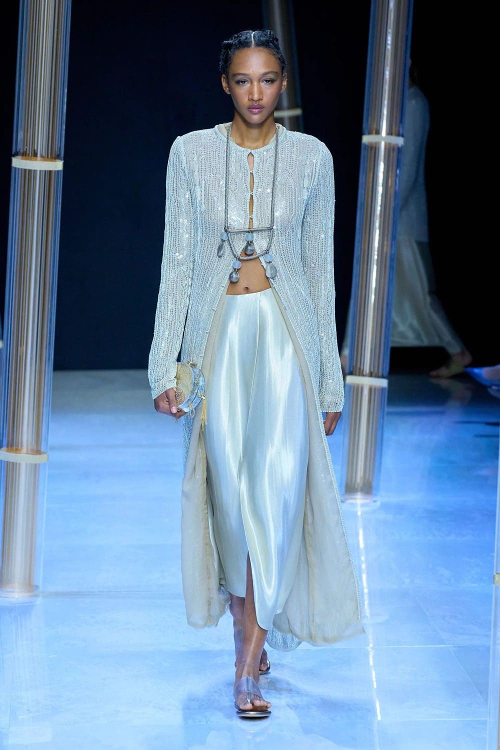 乔治·阿玛尼(Giorgio Armani)2023年春夏 Runway 杂志