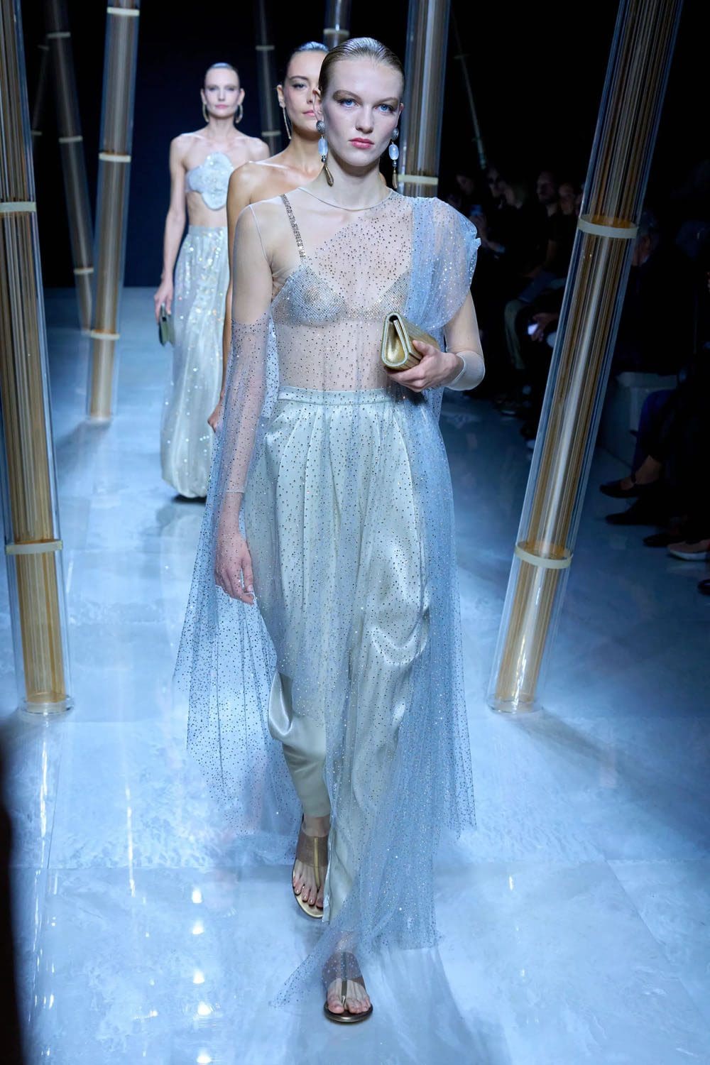 乔治·阿玛尼(Giorgio Armani)2023年春夏 Runway 杂志