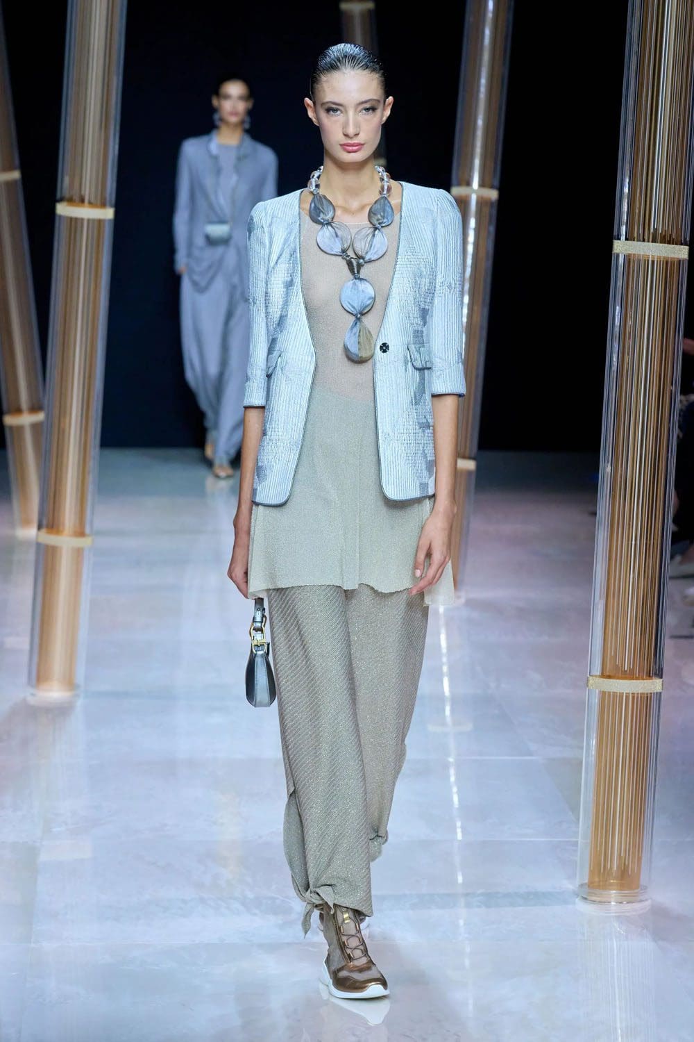 乔治·阿玛尼(Giorgio Armani)2023年春夏 Runway 杂志