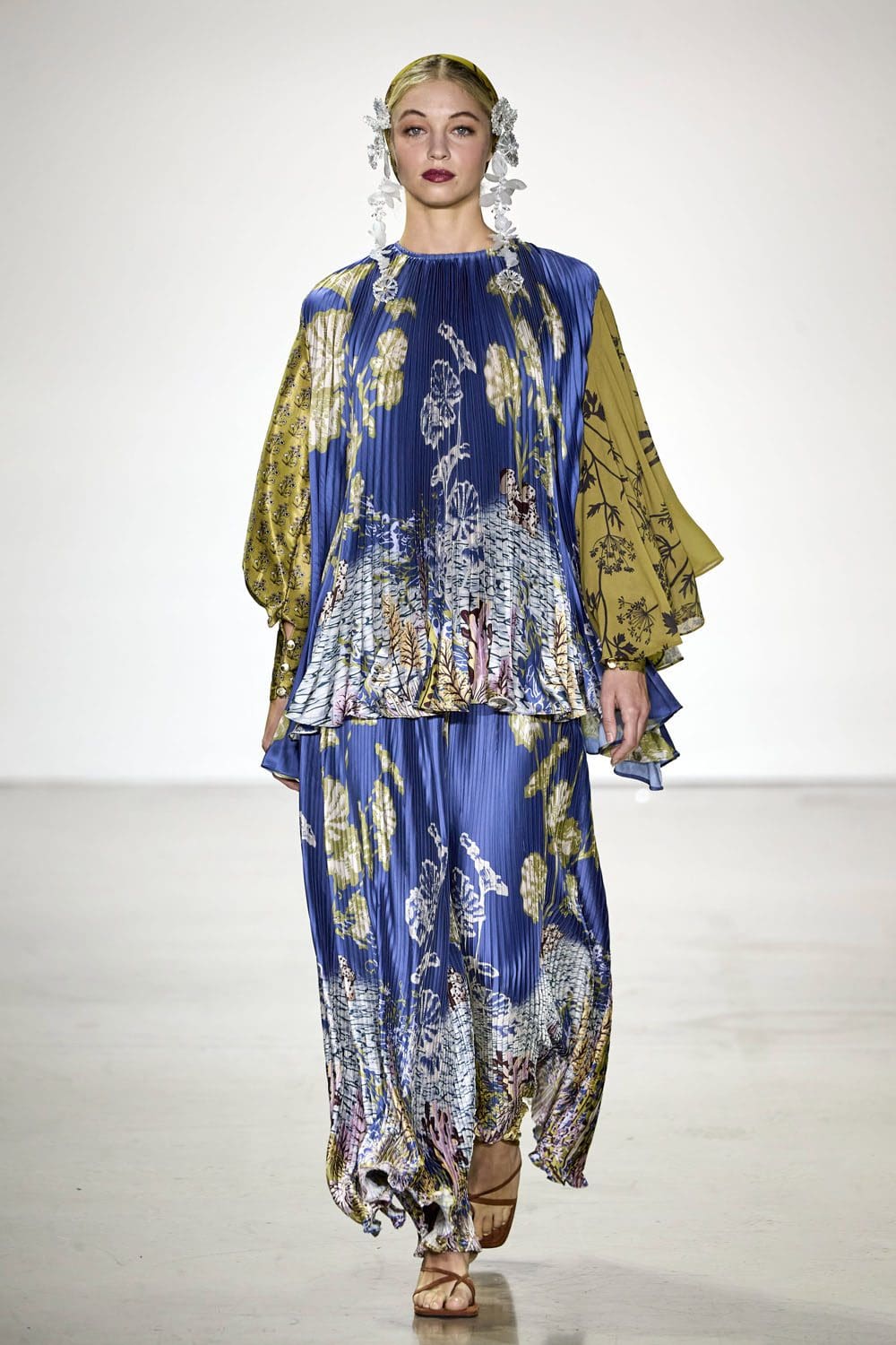 Heaven Light Spring Summer 2023 New York Runway