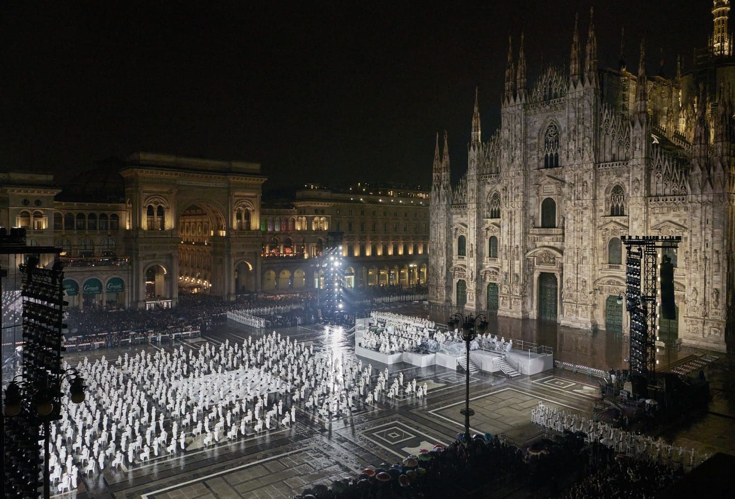 Moncler 70. Jahrestag Mailand Runway Magazin