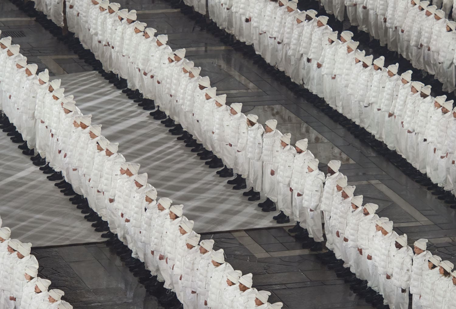 Moncler 70. Jahrestag Mailand Runway Magazin