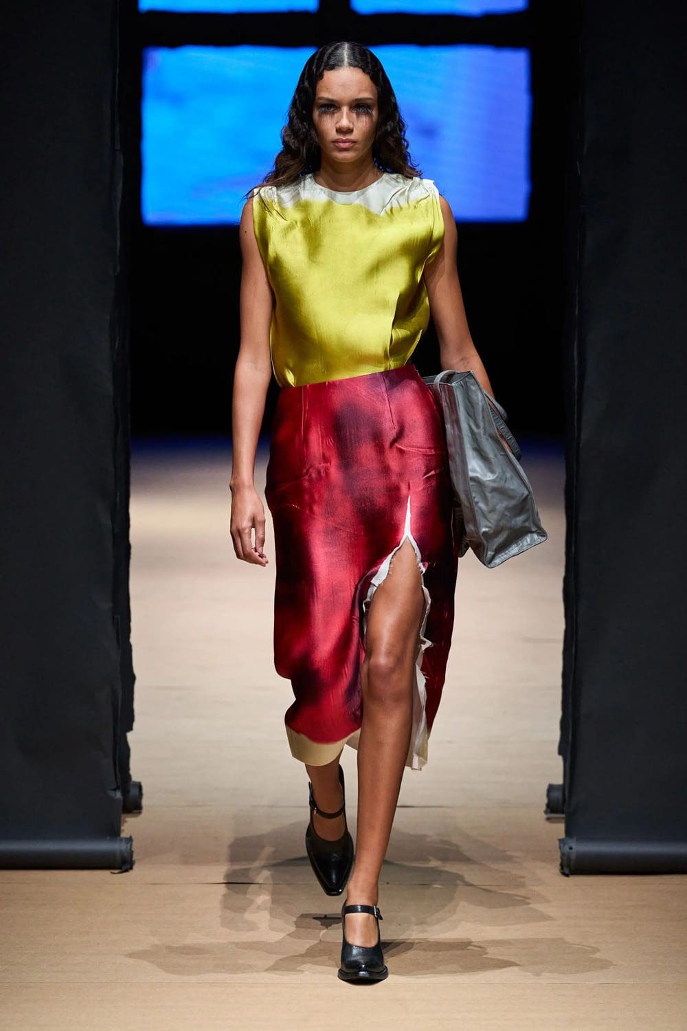 Prada Primavera Estate 2023 Milano Runway Magazine