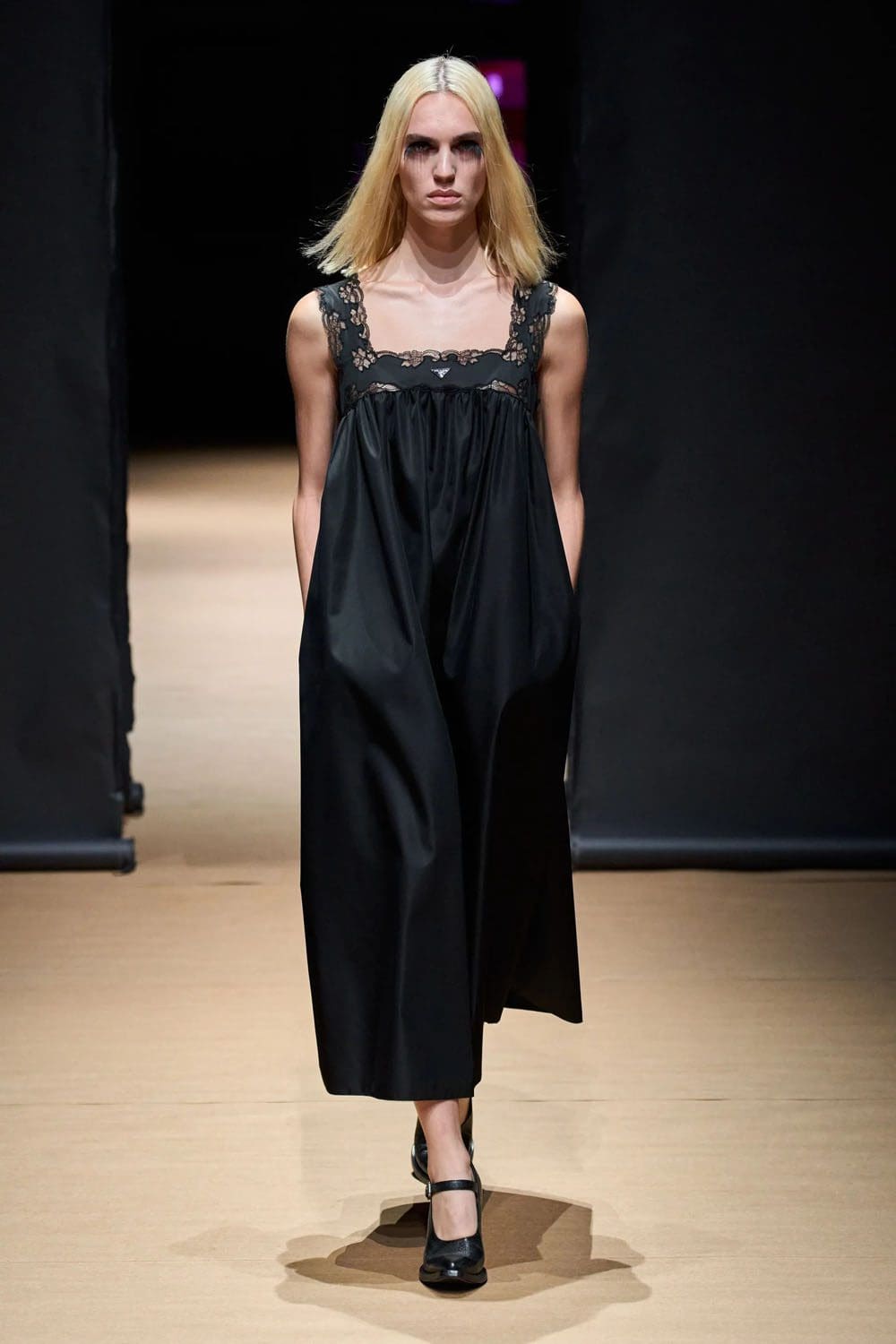 Prada Primavera Estate 2023 Milano Runway Magazine
