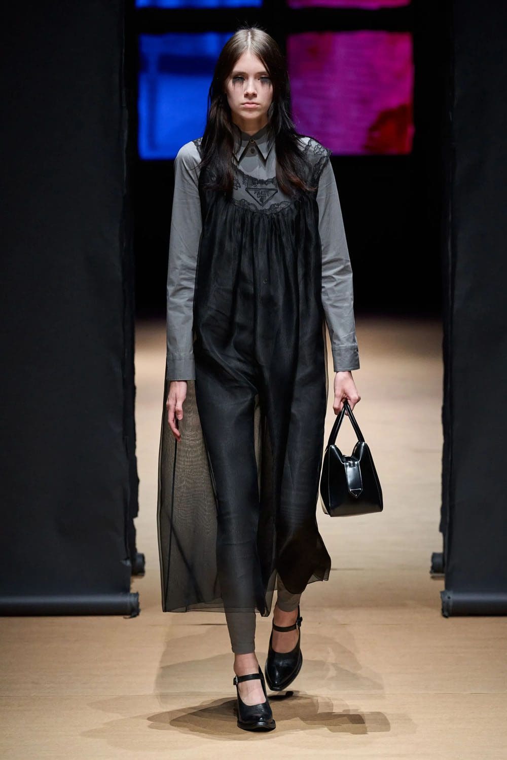 Prada Primavera Estate 2023 Milano Runway Magazine