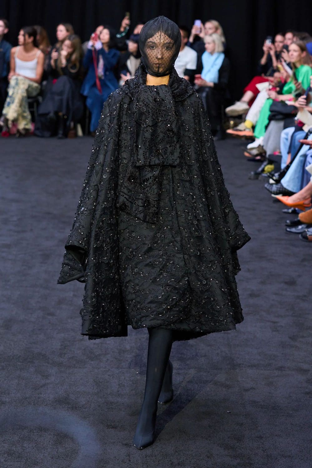 Richard Quinn printemps été 2023 Londres Runway Magazine