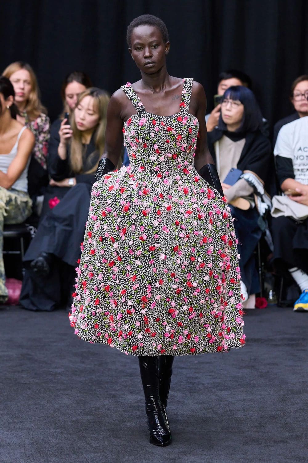 Richard Quinn printemps été 2023 Londres Runway Magazine