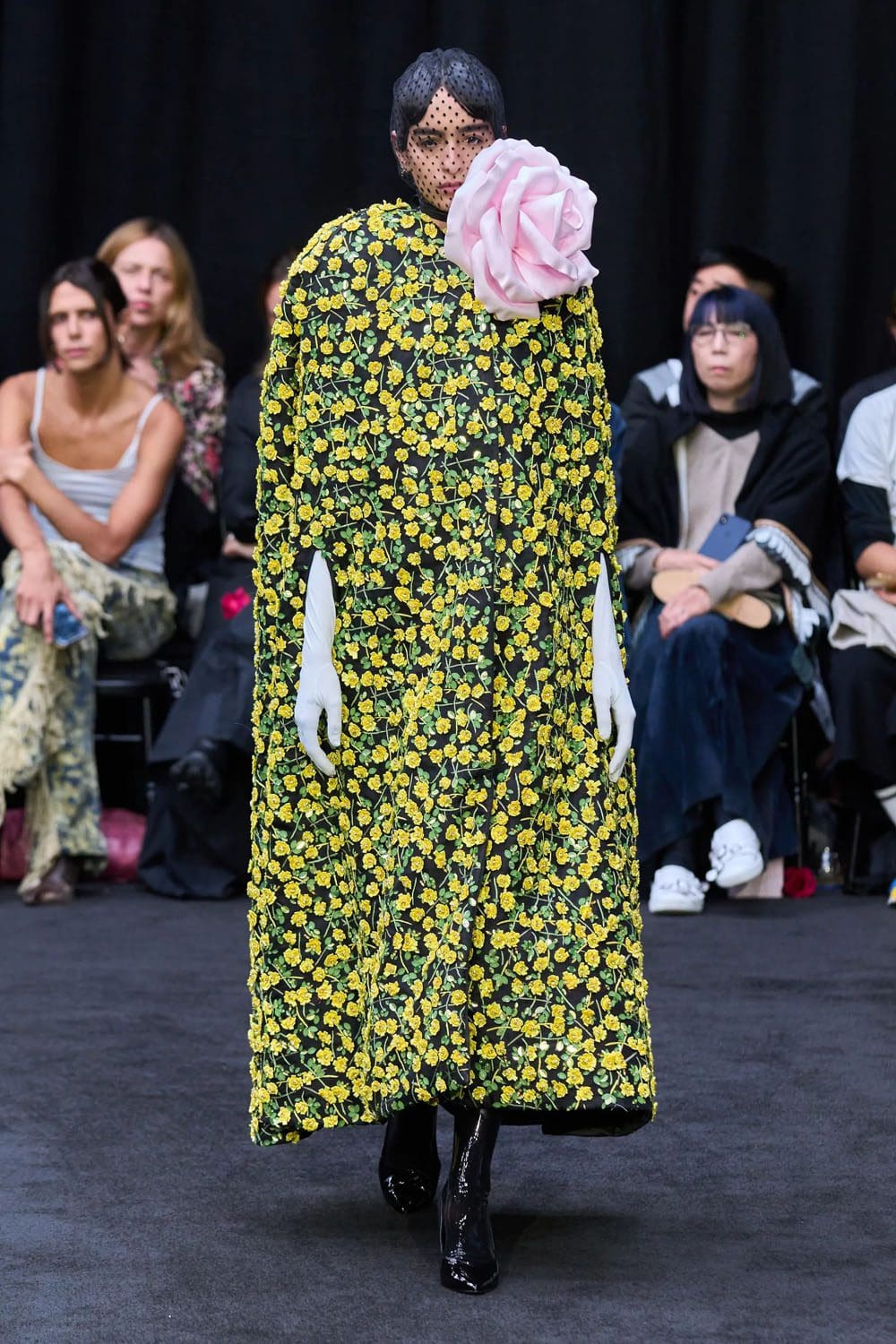 Richard Quinn printemps été 2023 Londres Runway Magazine