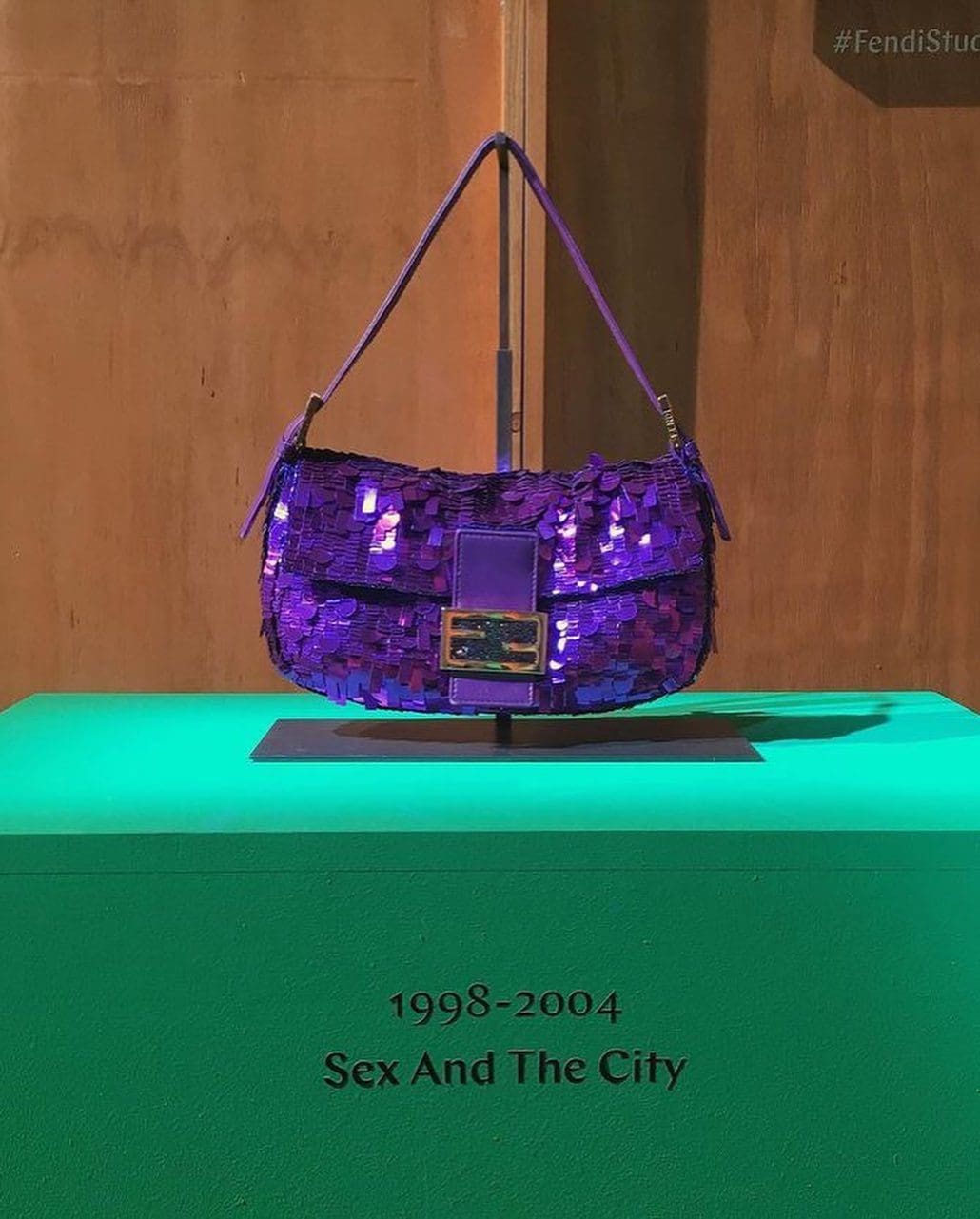 Sex and the city sac Fendi à 25 ans Fendi Baguette Runway Magazine