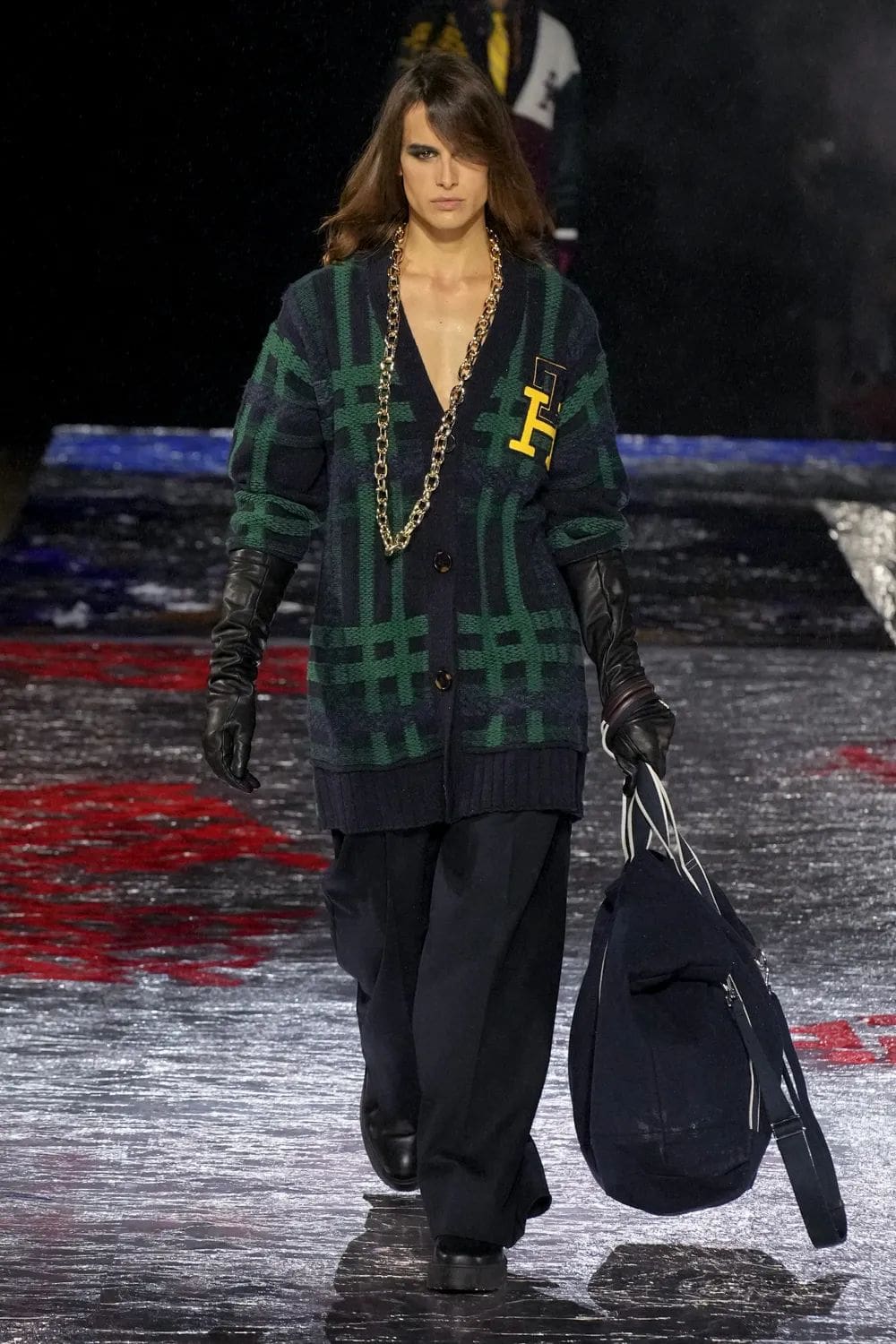 Tommy Hilfiger - Tommy Factory - Tommy Now - Herbst Winter 2022-2023 Runway Magazin