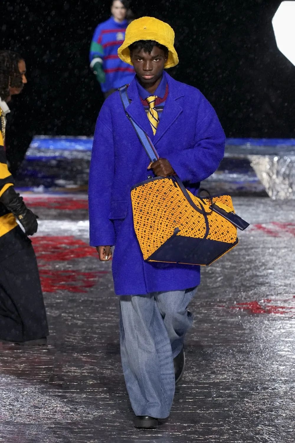 Tommy Hilfiger - Tommy Factory - Tommy Now - Herbst Winter 2022-2023 Runway Magazin