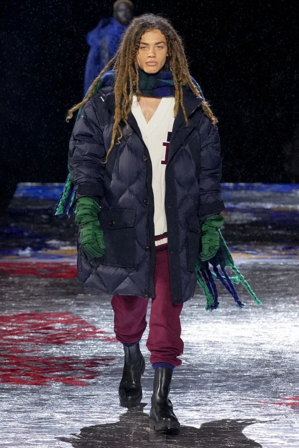 Tommy Hilfiger - Tommy Factory - Tommy Now - Herbst Winter 2022-2023 Runway Magazin