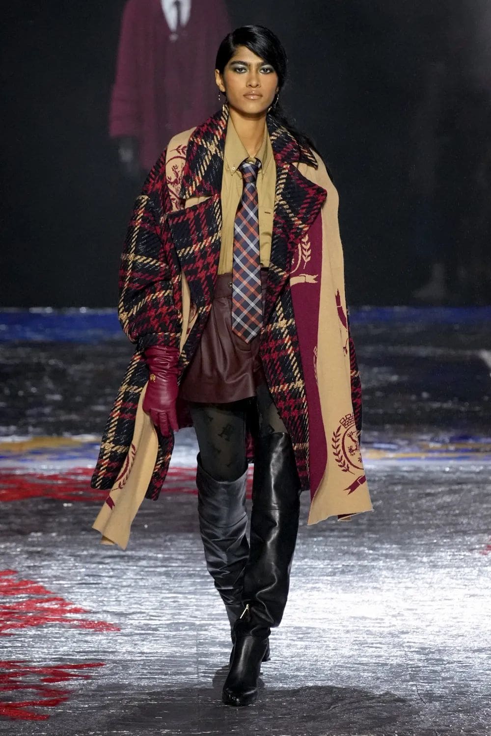 Tommy Hilfiger - Tommy Factory - Tommy Now - Herbst Winter 2022-2023 Runway Magazin