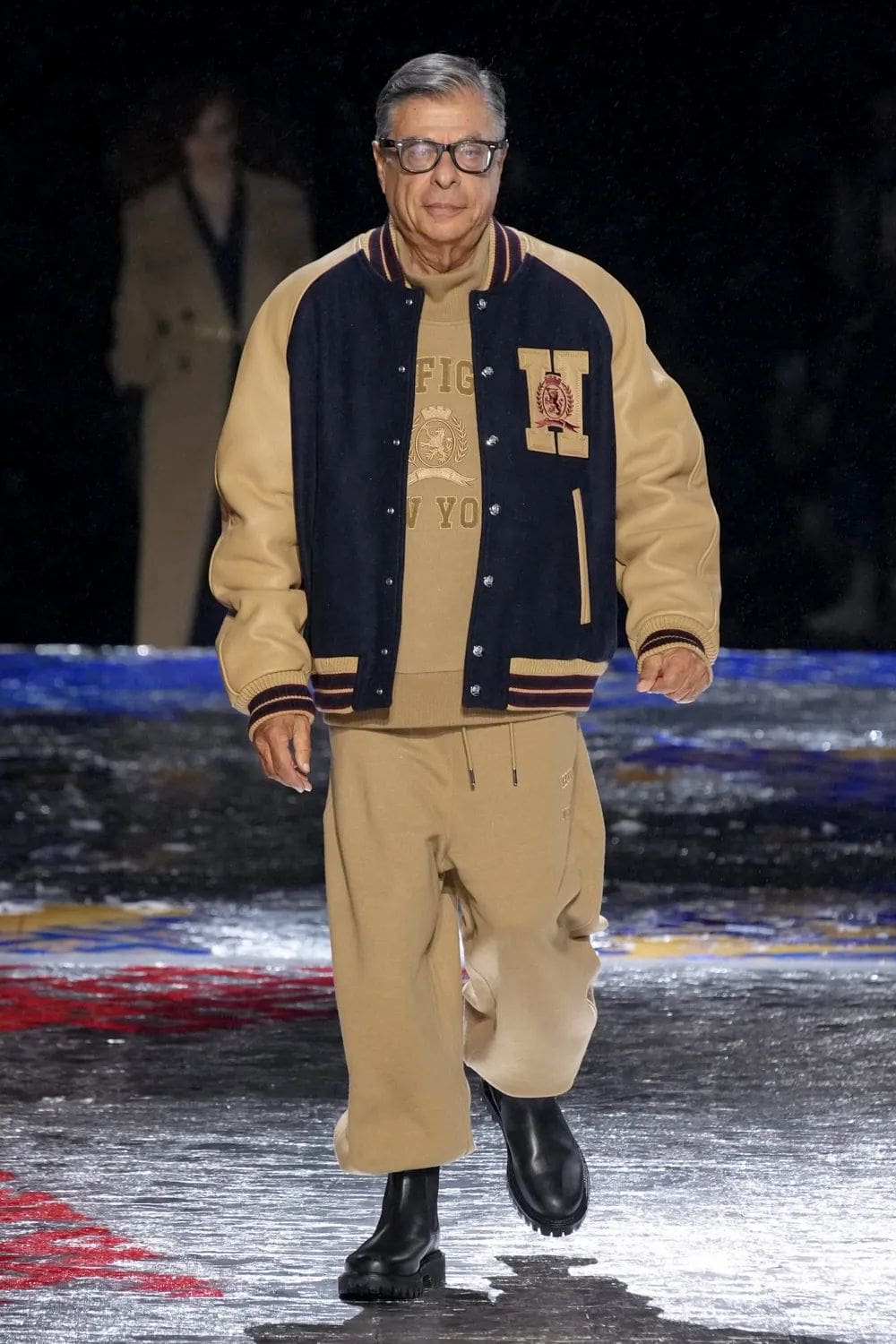 Tommy Hilfiger - Tommy Factory - Tommy Now - Herbst Winter 2022-2023 Runway Magazin