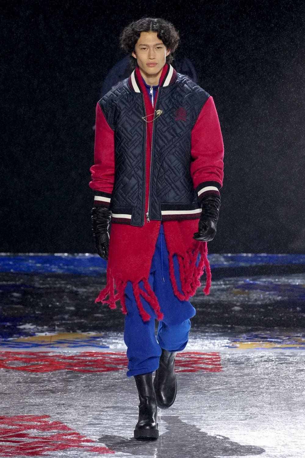 Tommy Hilfiger - Tommy Factory - Tommy Now - Herbst Winter 2022-2023 Runway Magazin