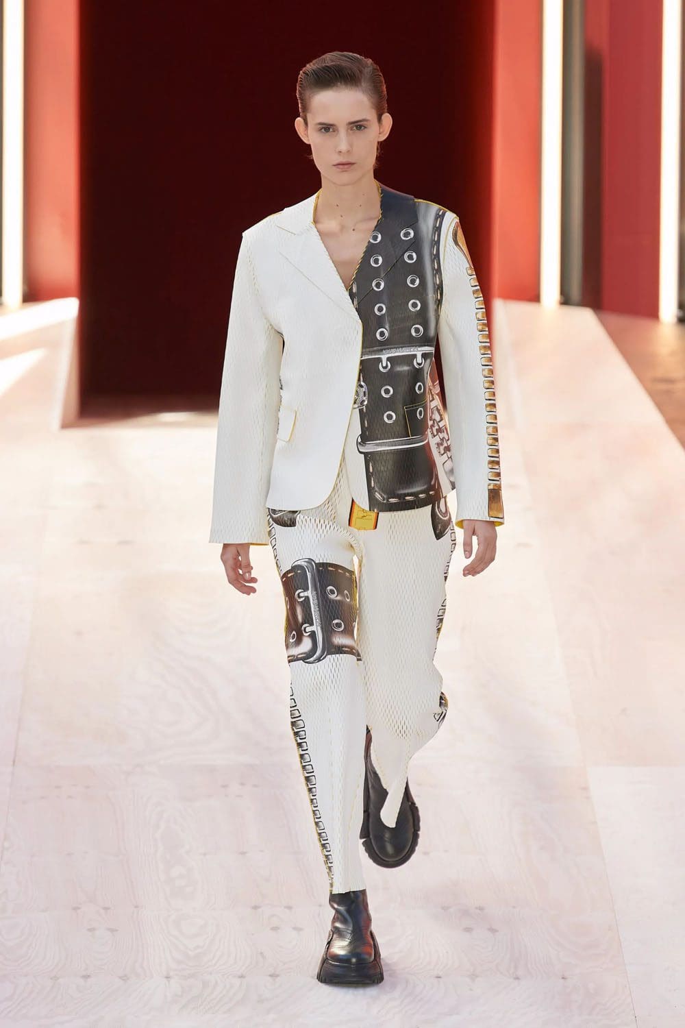 路易威登2023春夏 Runway 7杂志
