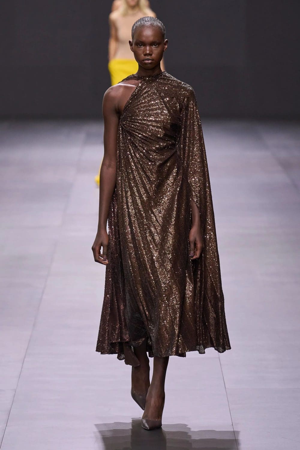 Valentino Frühling Sommer 2023 Ready to Wear Runway 13 Magazin