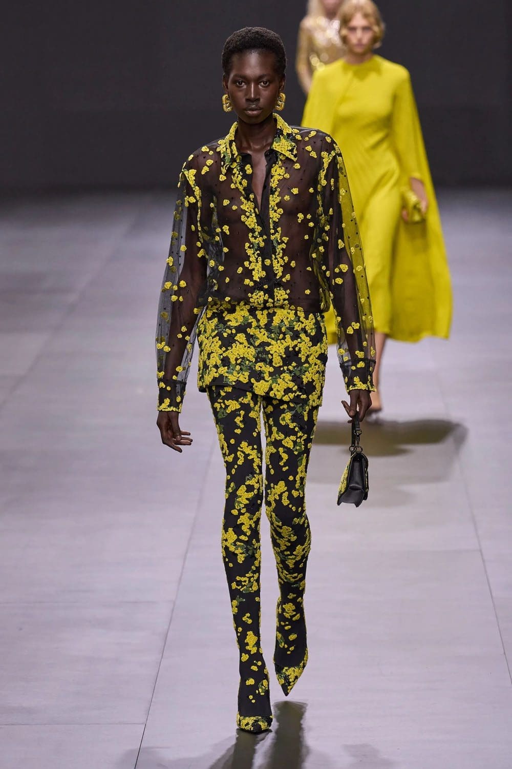 Valentino Frühling Sommer 2023 Ready to Wear Runway 73 Magazin
