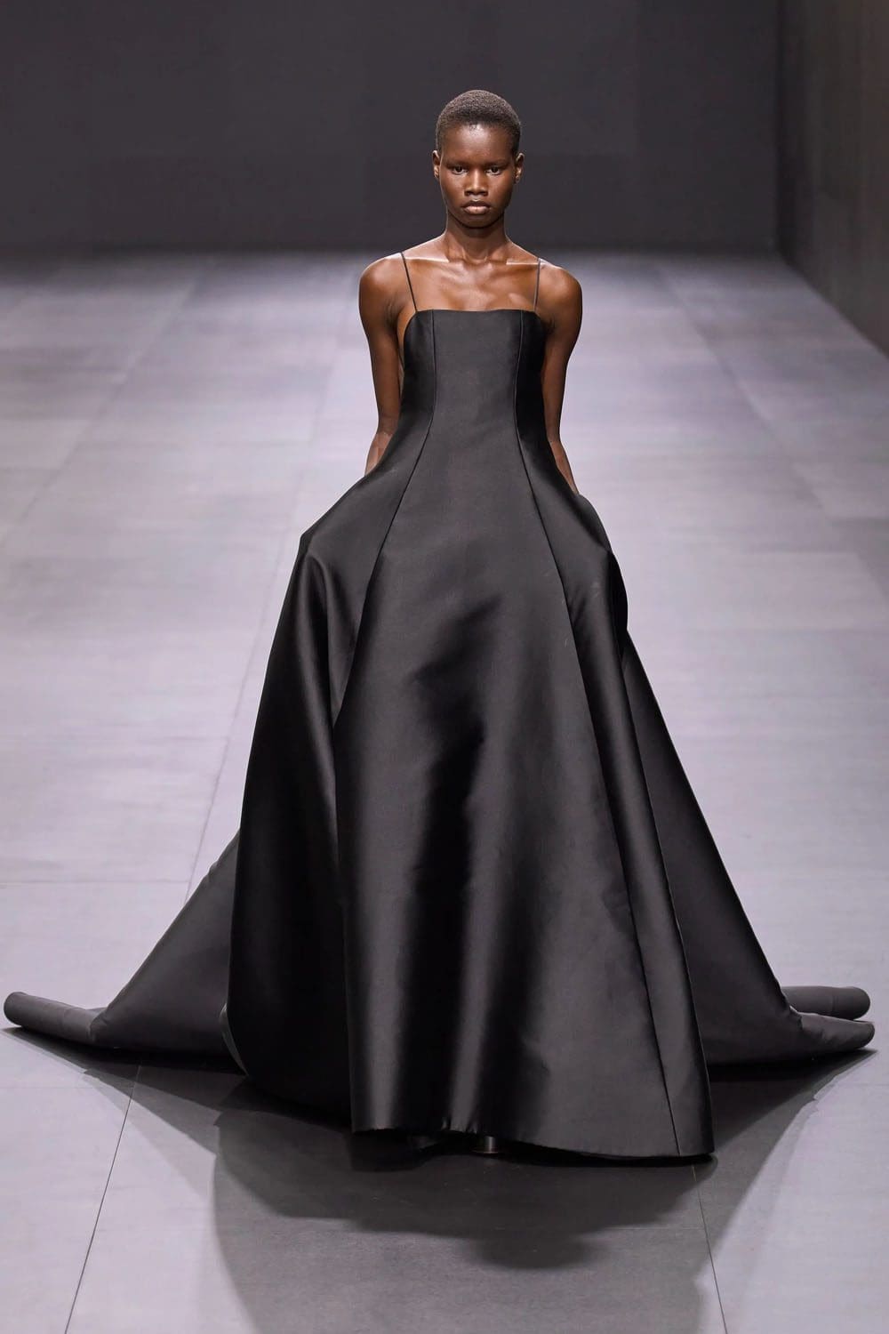 Valentino Frühling Sommer 2023 Ready to Wear Runway 91 Magazin