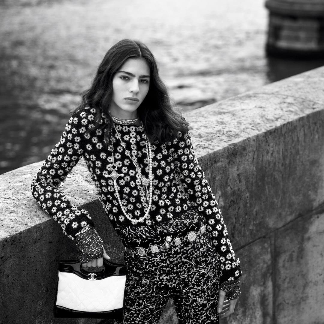 8 Chanel Dakar Métiers fléchette 2022 23 Runway Magazine